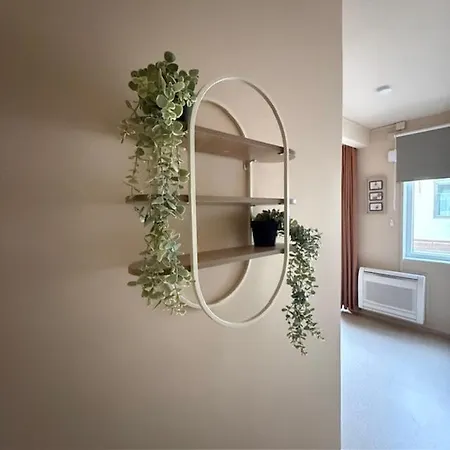 Balcon Cozy Center Of Mons